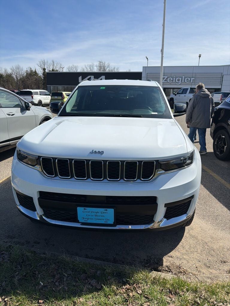 2023 Jeep Grand Cherokee L Laredo