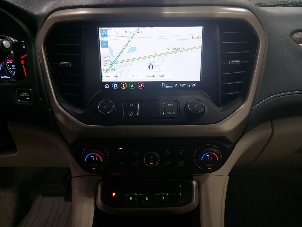 2023 GMC Acadia Denali