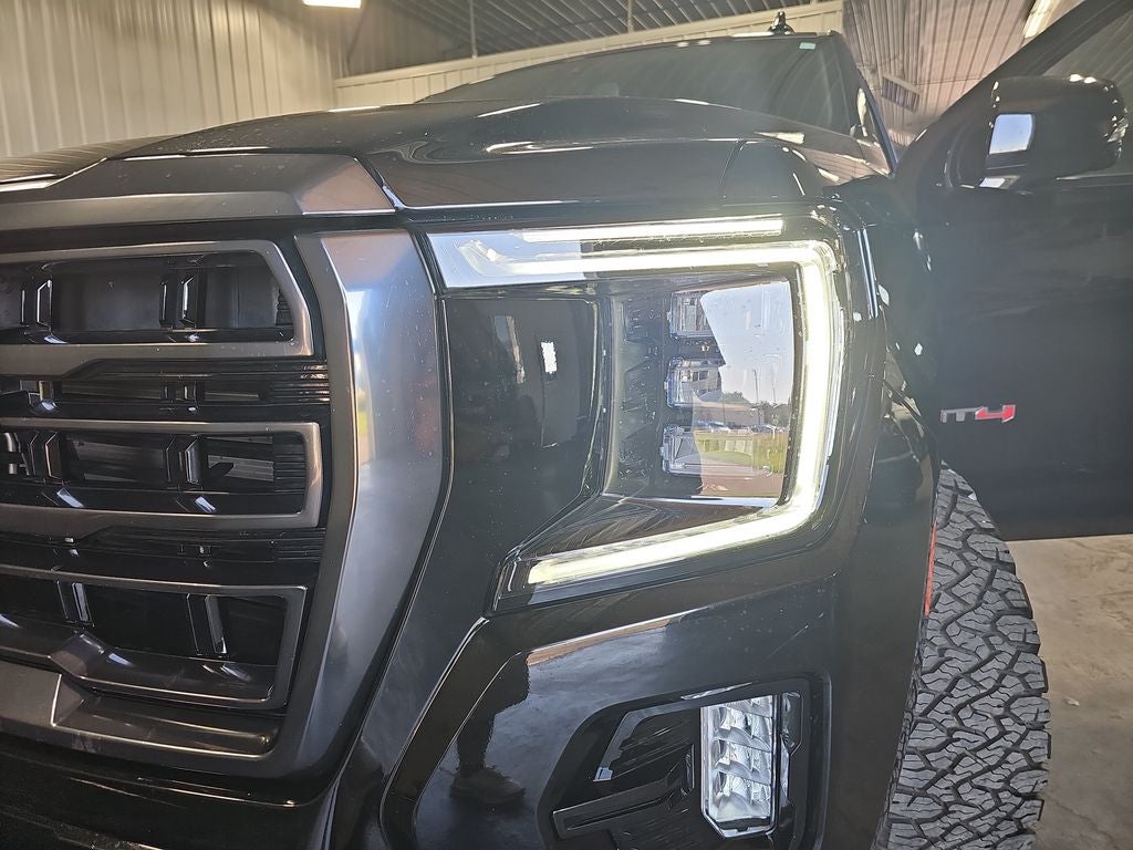 2021 GMC Yukon XL AT4