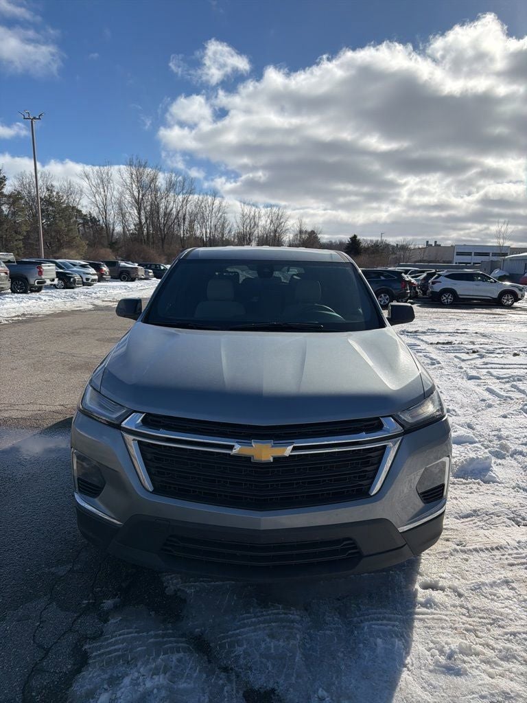 2023 Chevrolet Traverse LS