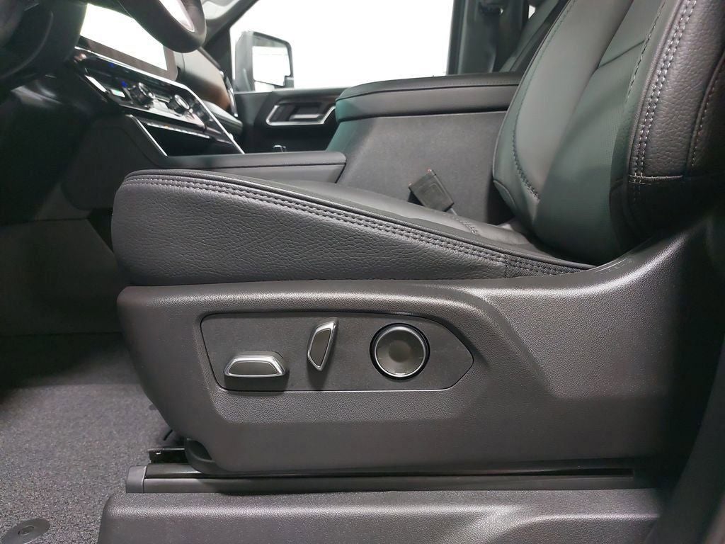 2025 GMC Sierra 2500HD Denali