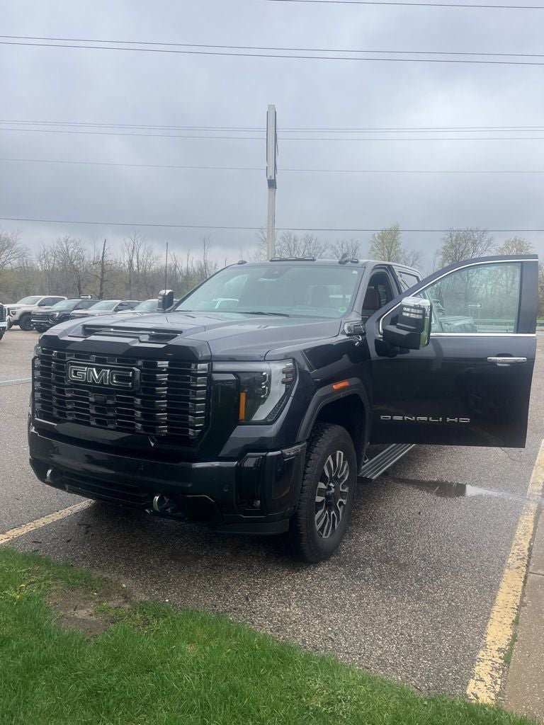 2025 GMC Sierra 2500HD Denali Ultimate