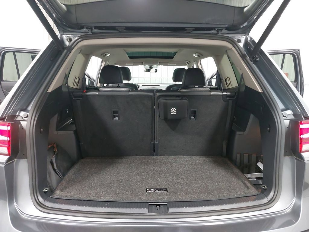 2022 Volkswagen Atlas 3.6L V6 SE w/Technology