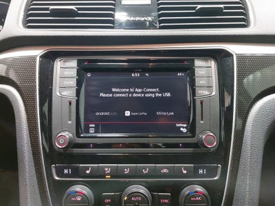 2019 Volkswagen Passat 2.0T SE R-Line