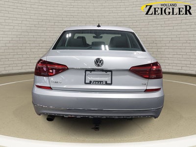 2019 Volkswagen Passat 2.0T SE R-Line