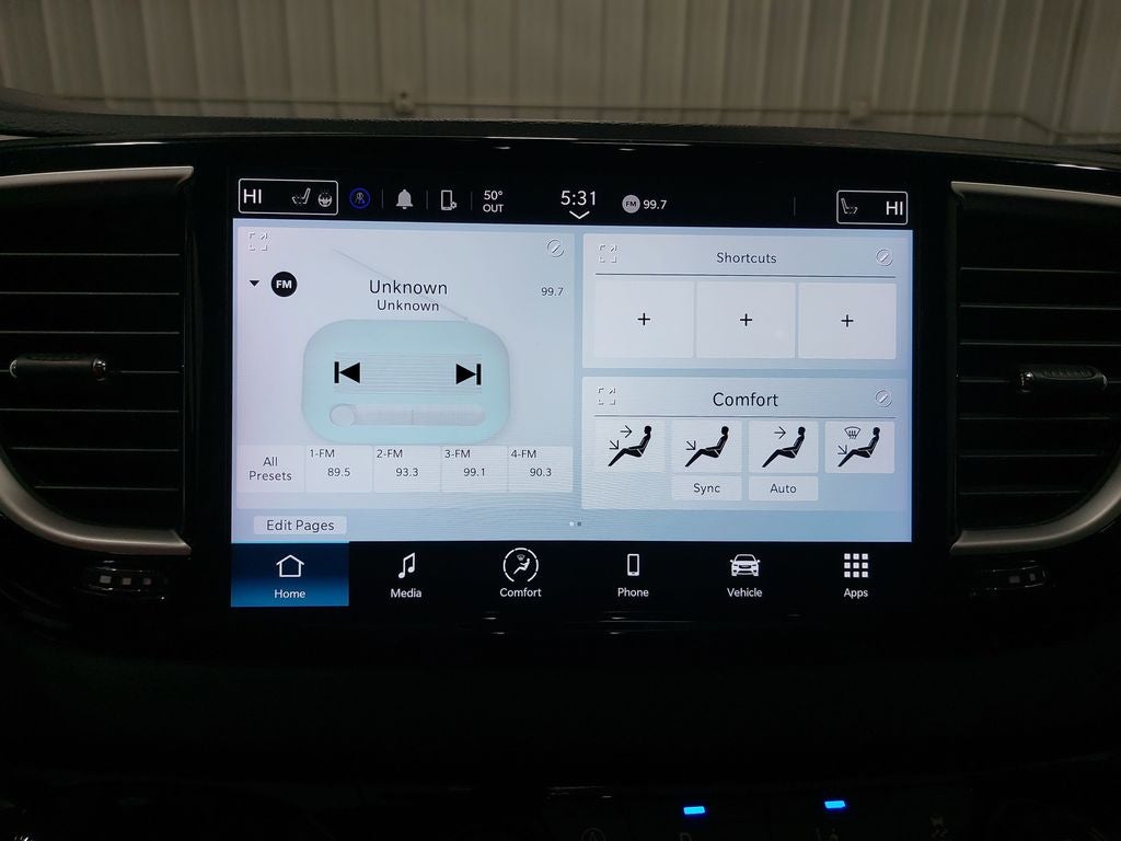 2024 Chrysler Pacifica Touring L