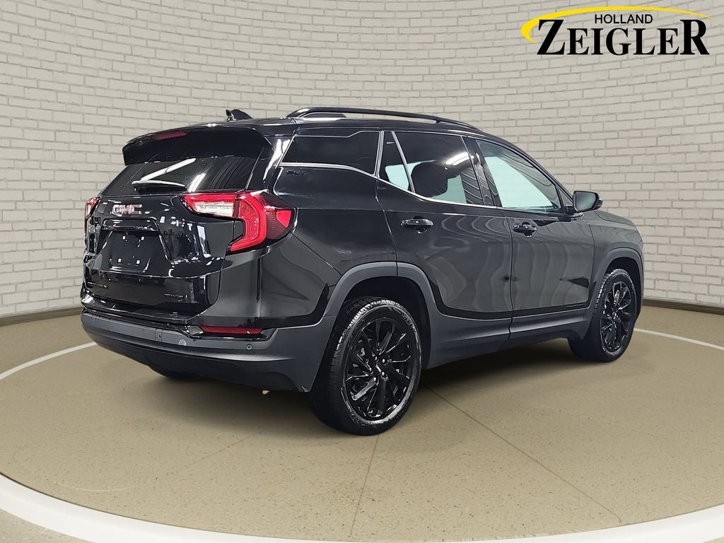 2023 GMC Terrain SLT