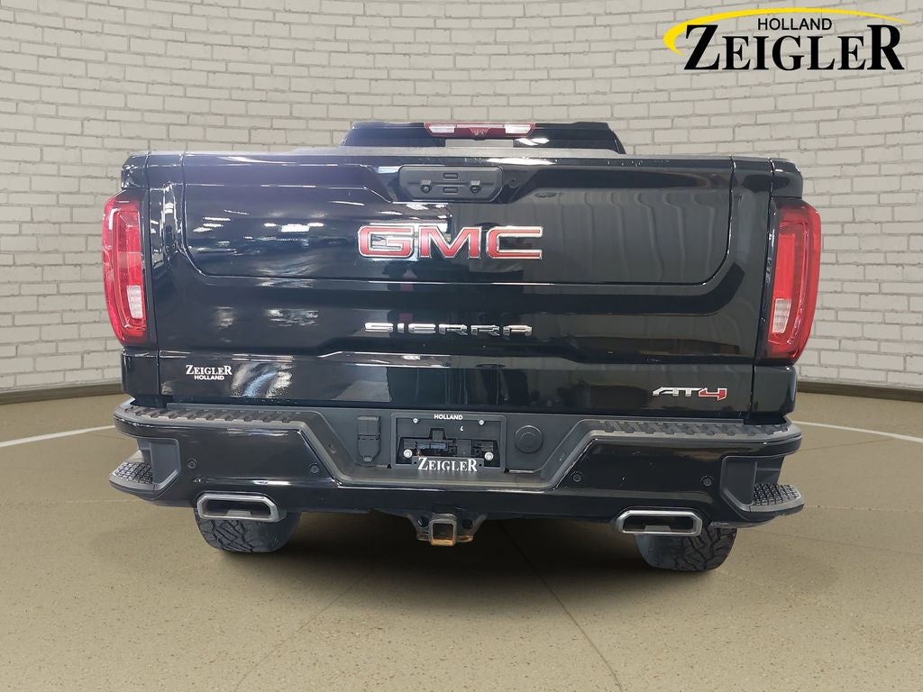 2022 GMC Sierra 1500 AT4