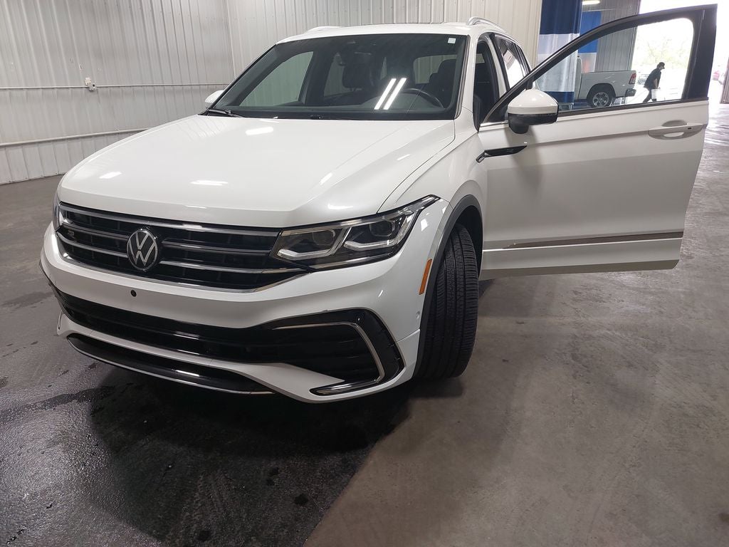 2024 Volkswagen Tiguan 2.0T SEL R-Line
