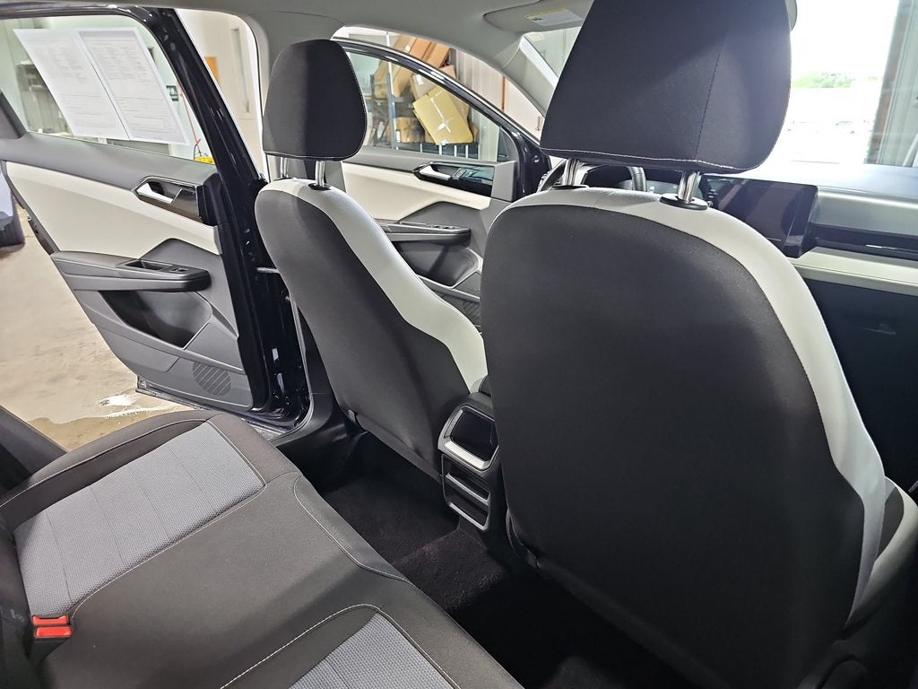 2025 Volkswagen Taos 1.5T S