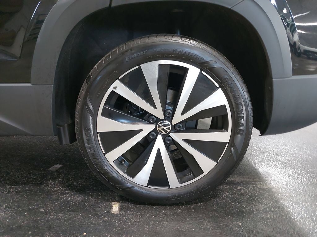 2024 Volkswagen Taos 1.5T SE