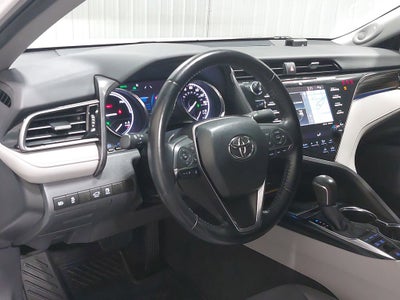 2019 Toyota Camry Hybrid XLE