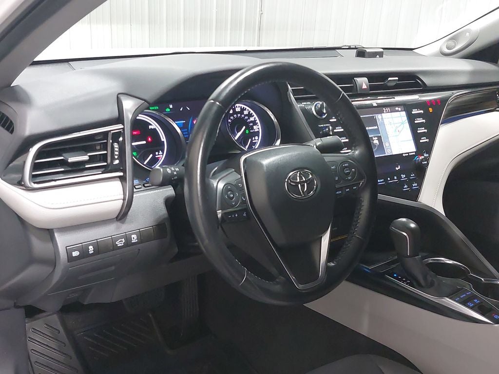 2019 Toyota Camry Hybrid XLE
