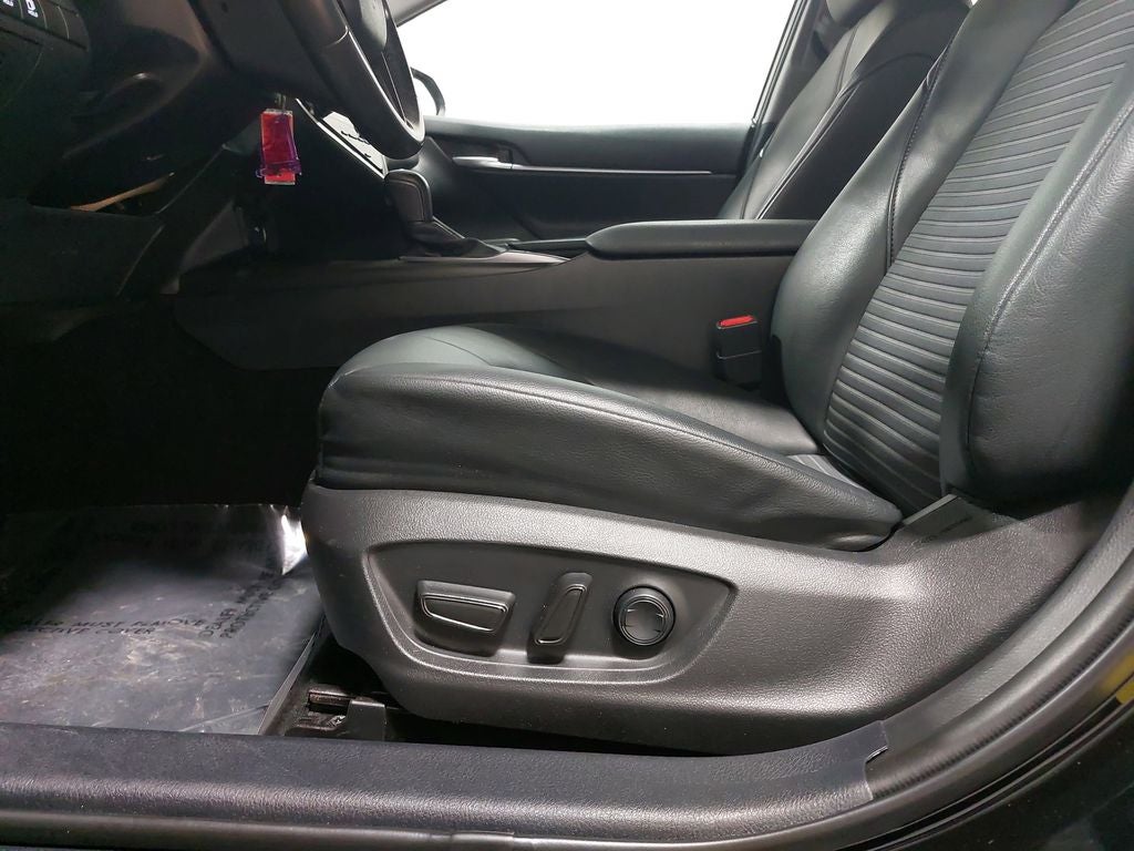 2022 Toyota Camry SE Nightshade