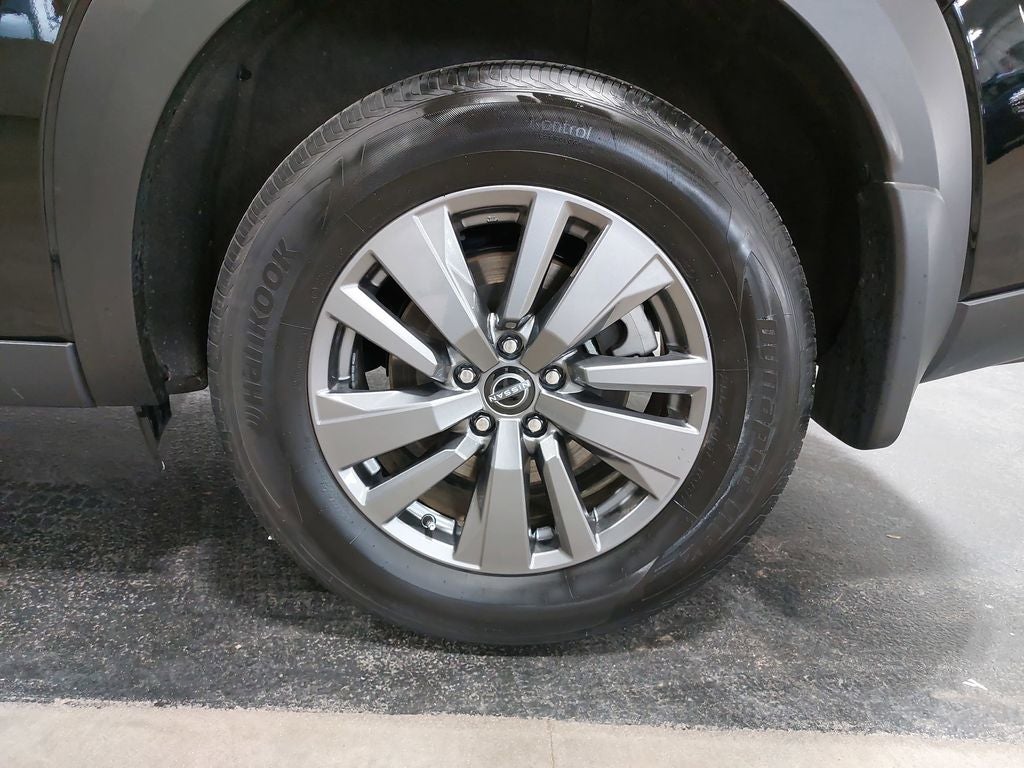 2025 Nissan Pathfinder S