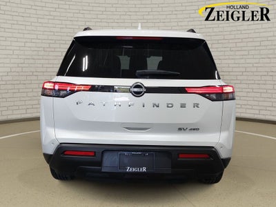 2024 Nissan Pathfinder SV