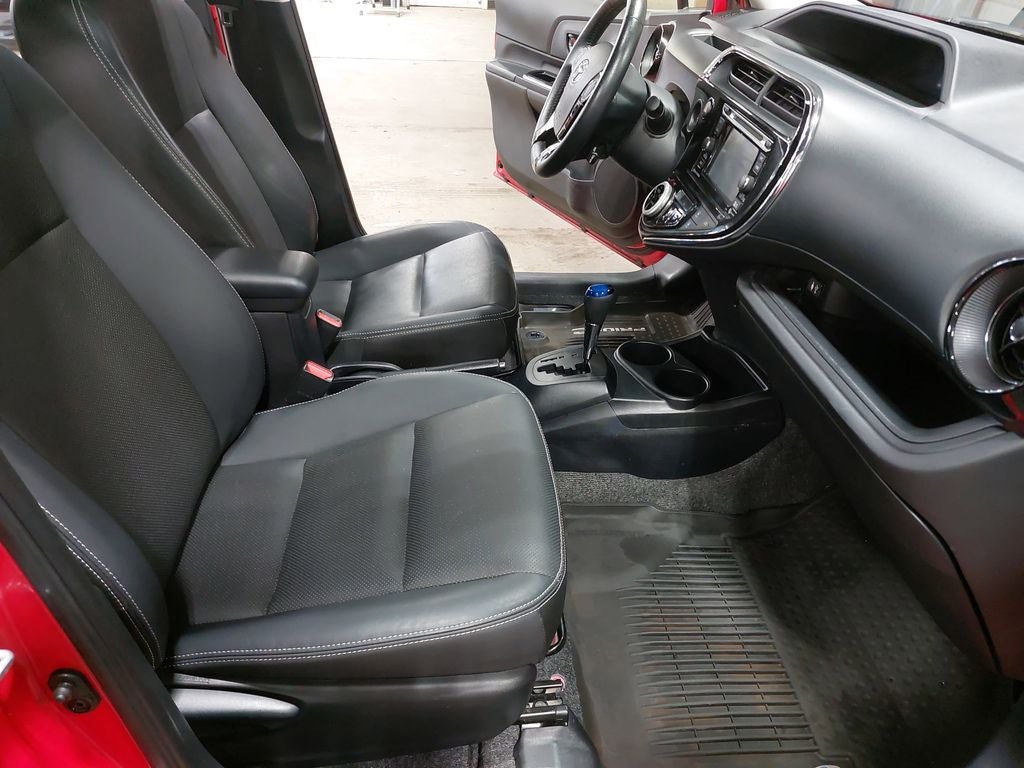 2018 Toyota Prius c Four