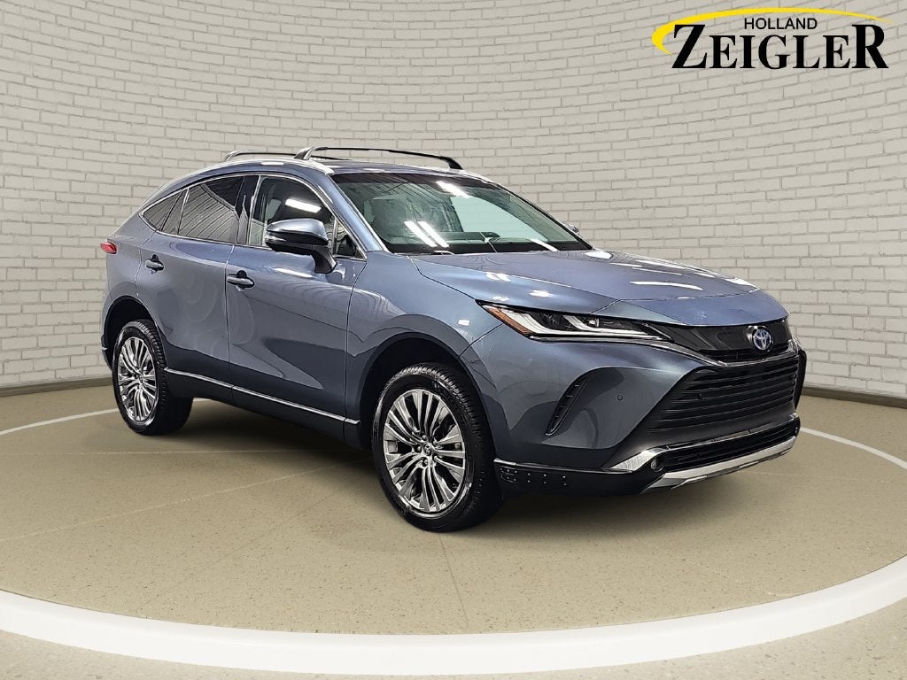 2023 Toyota Venza XLE