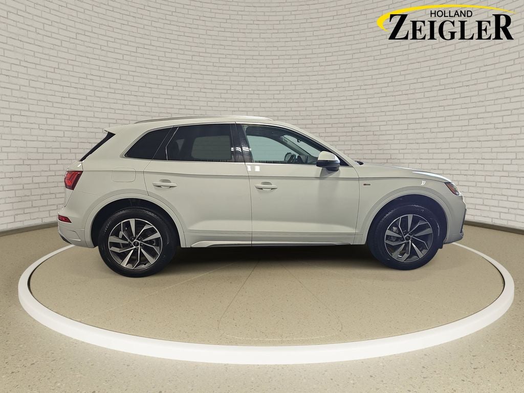 2023 Audi Q5 45 S line Premium quattro