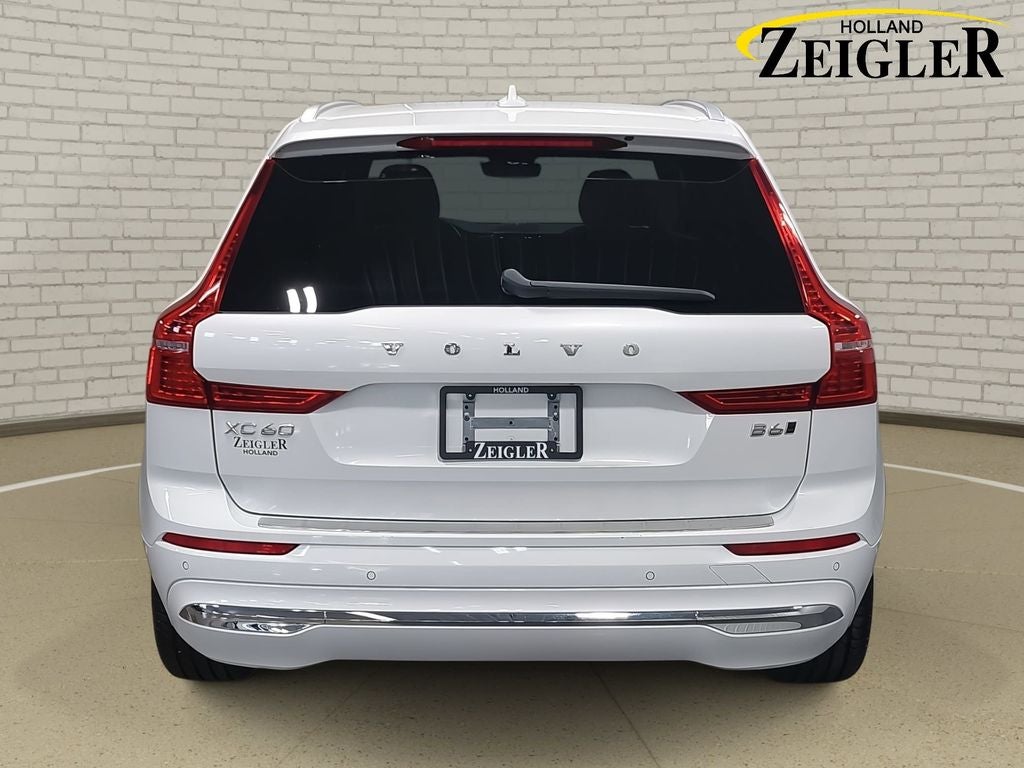 2023 Volvo XC60 B6 Ultimate Bright Theme