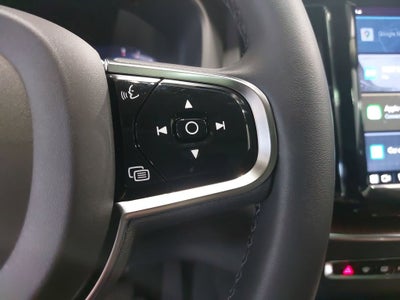 2023 Volvo XC60 B5 Plus Dark Theme