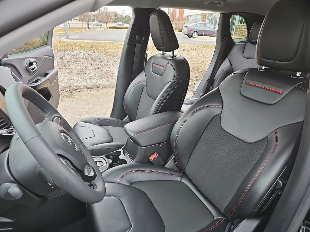 2022 Jeep Cherokee Trailhawk