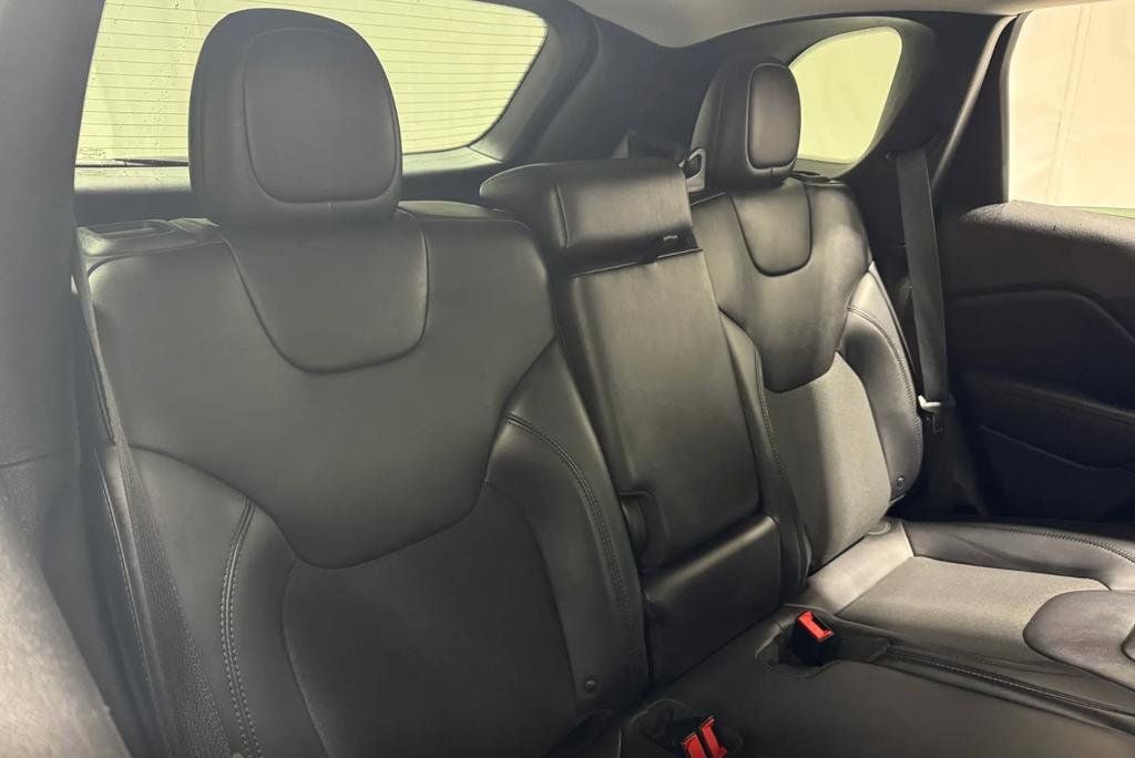 2019 Jeep Cherokee Altitude