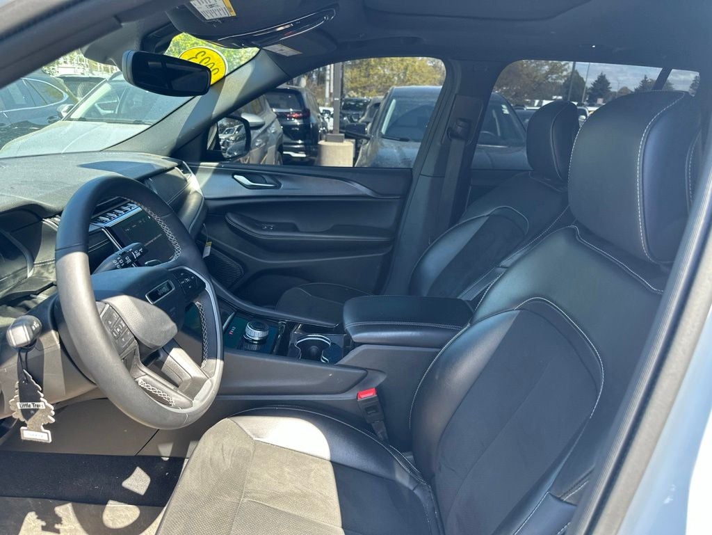2023 Jeep Grand Cherokee Altitude X
