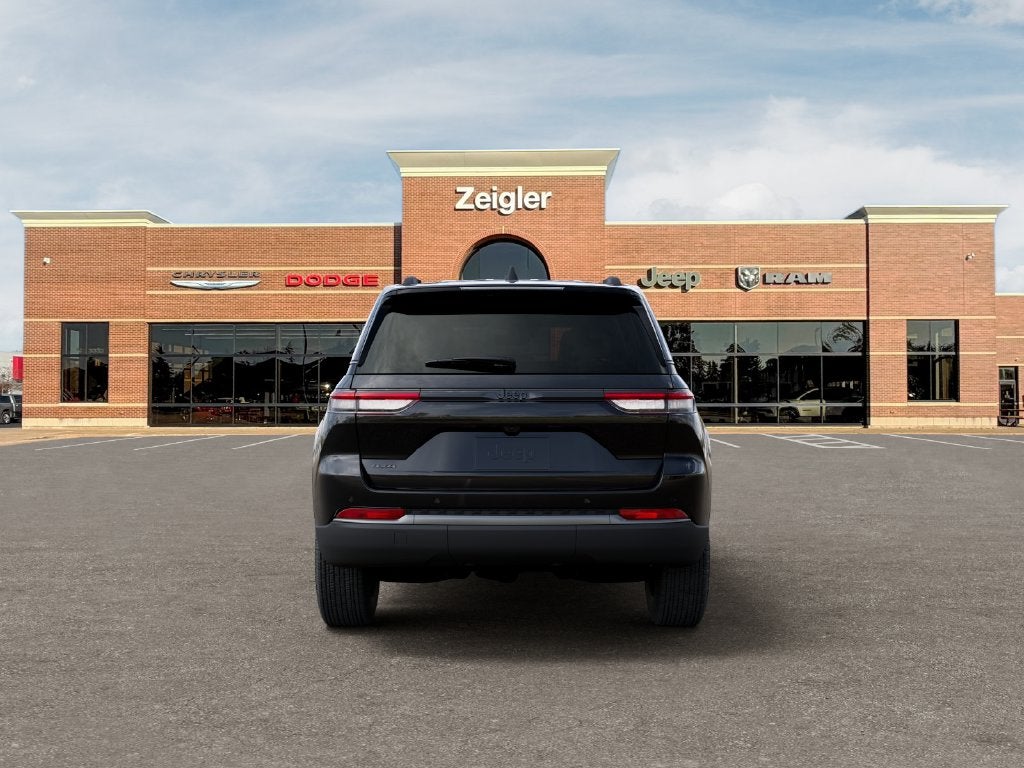 2027 Jeep Grand Cherokee Altitude