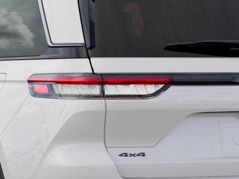 2027 Jeep Grand Cherokee Altitude