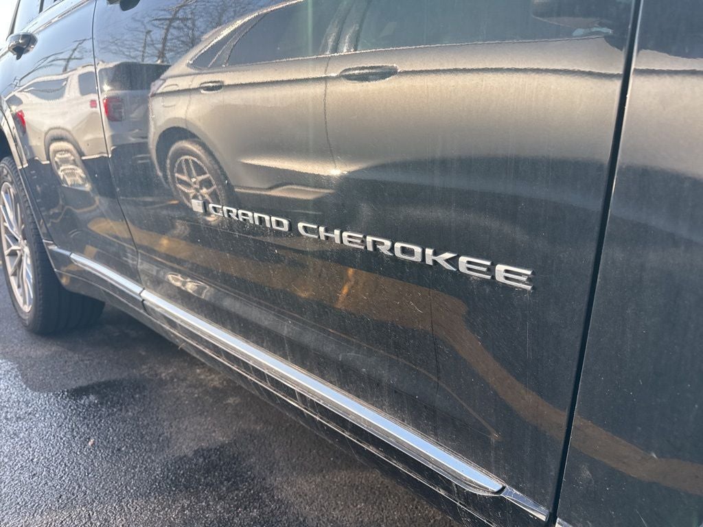 2023 Jeep Grand Cherokee Summit