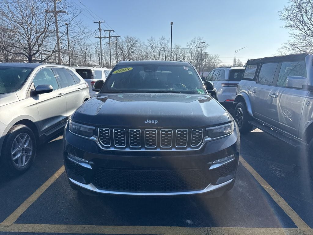 2023 Jeep Grand Cherokee Summit