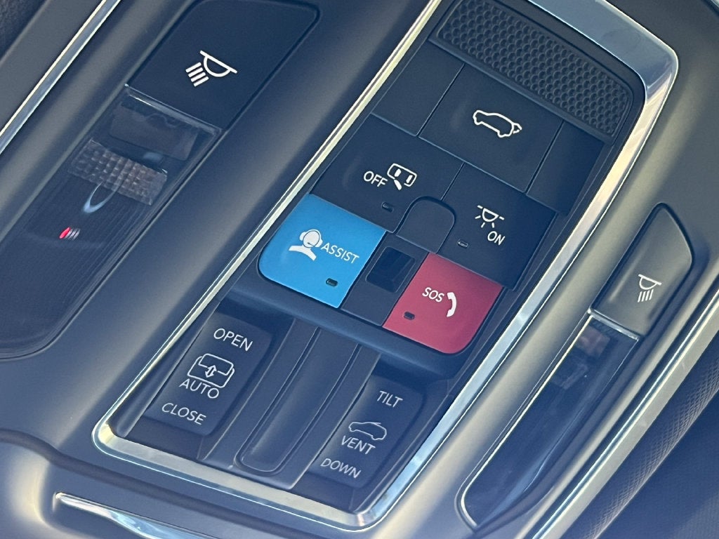 2023 Jeep Grand Cherokee L Altitude