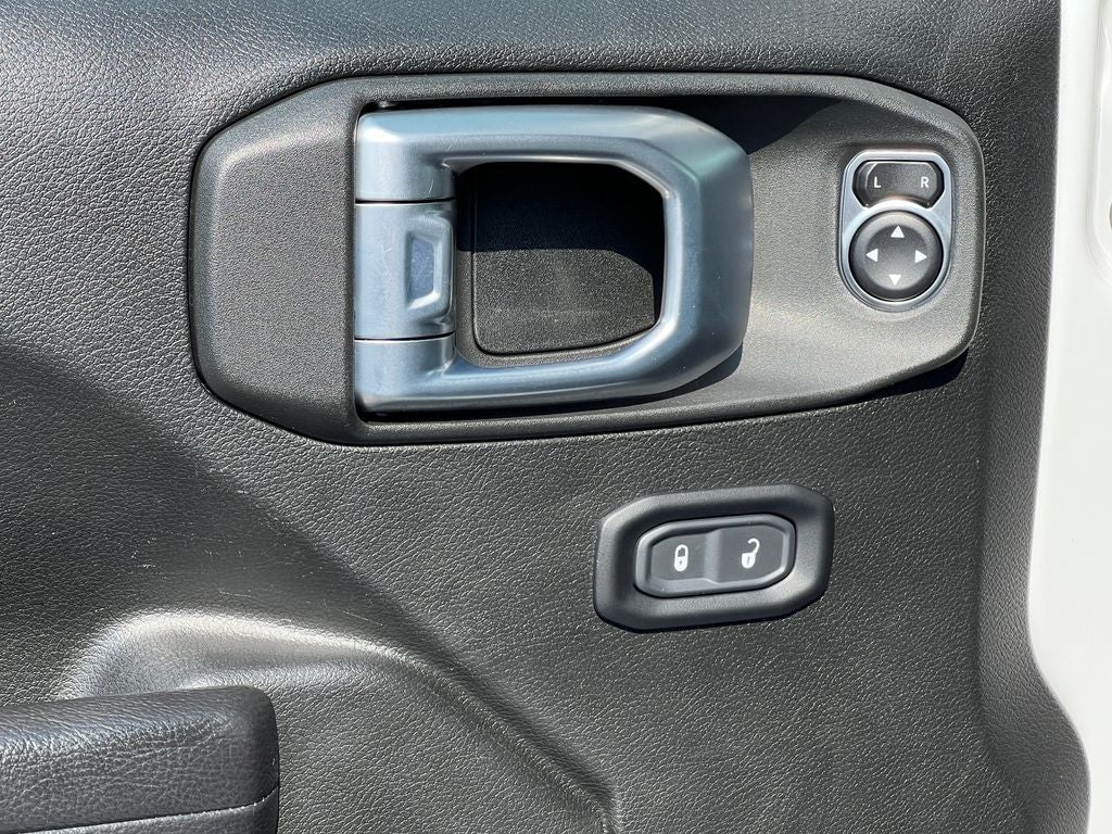 2022 Jeep Gladiator Sport