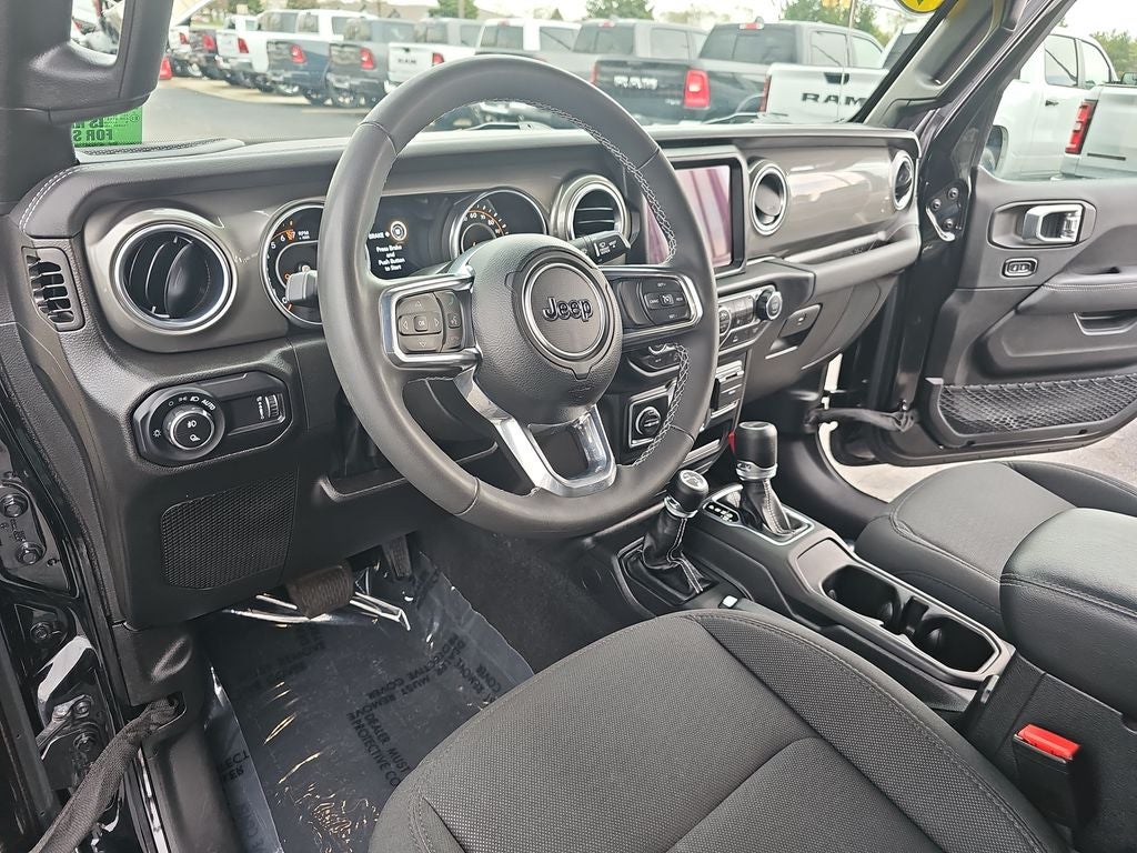 2023 Jeep Gladiator Overland