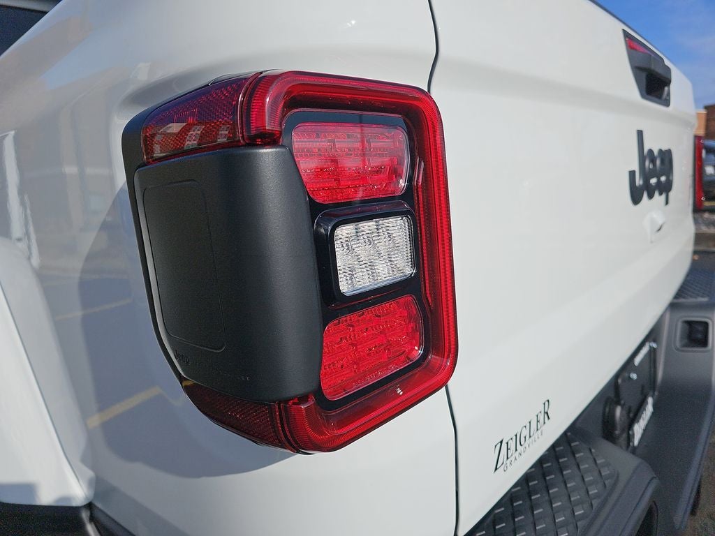 2026 Jeep Gladiator Willys