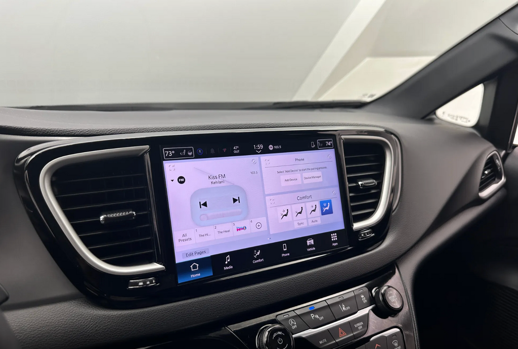 2025 Chrysler Pacifica Select