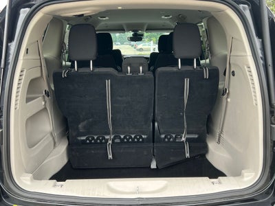 2024 Chrysler Voyager LX