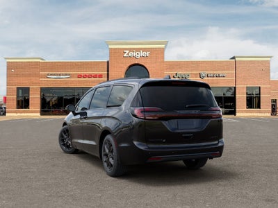 2027 Chrysler Pacifica Limited