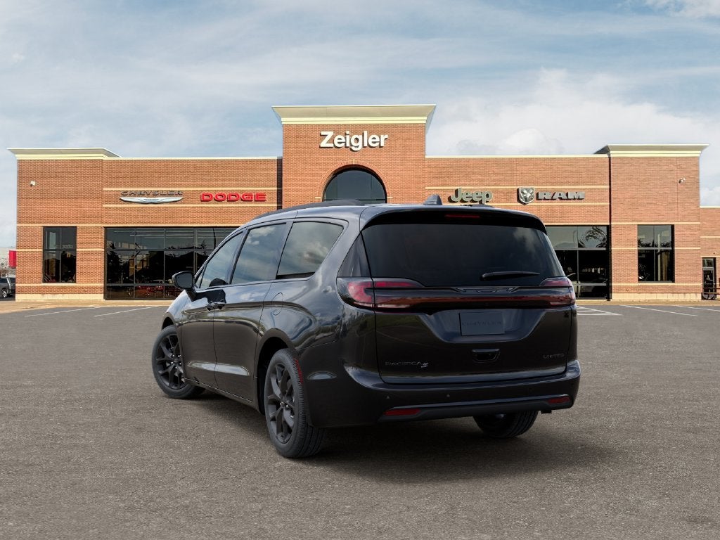 2027 Chrysler Pacifica Limited