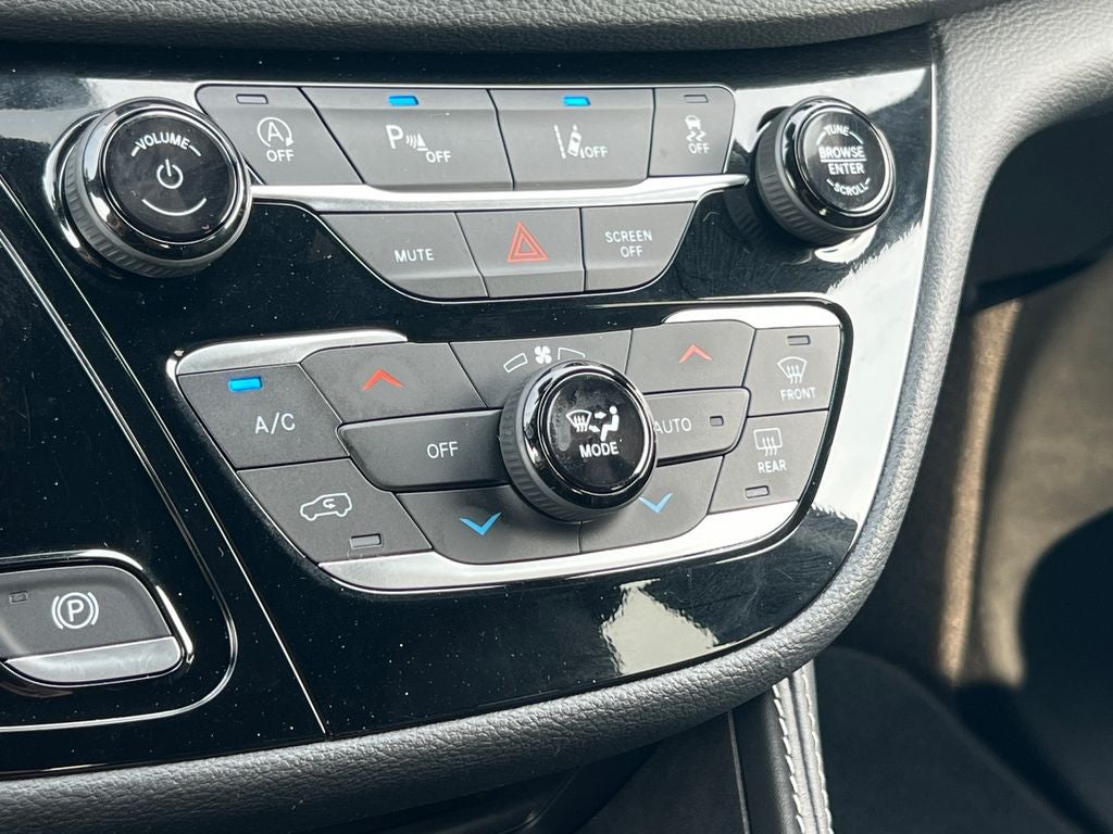 2025 Chrysler Pacifica Limited