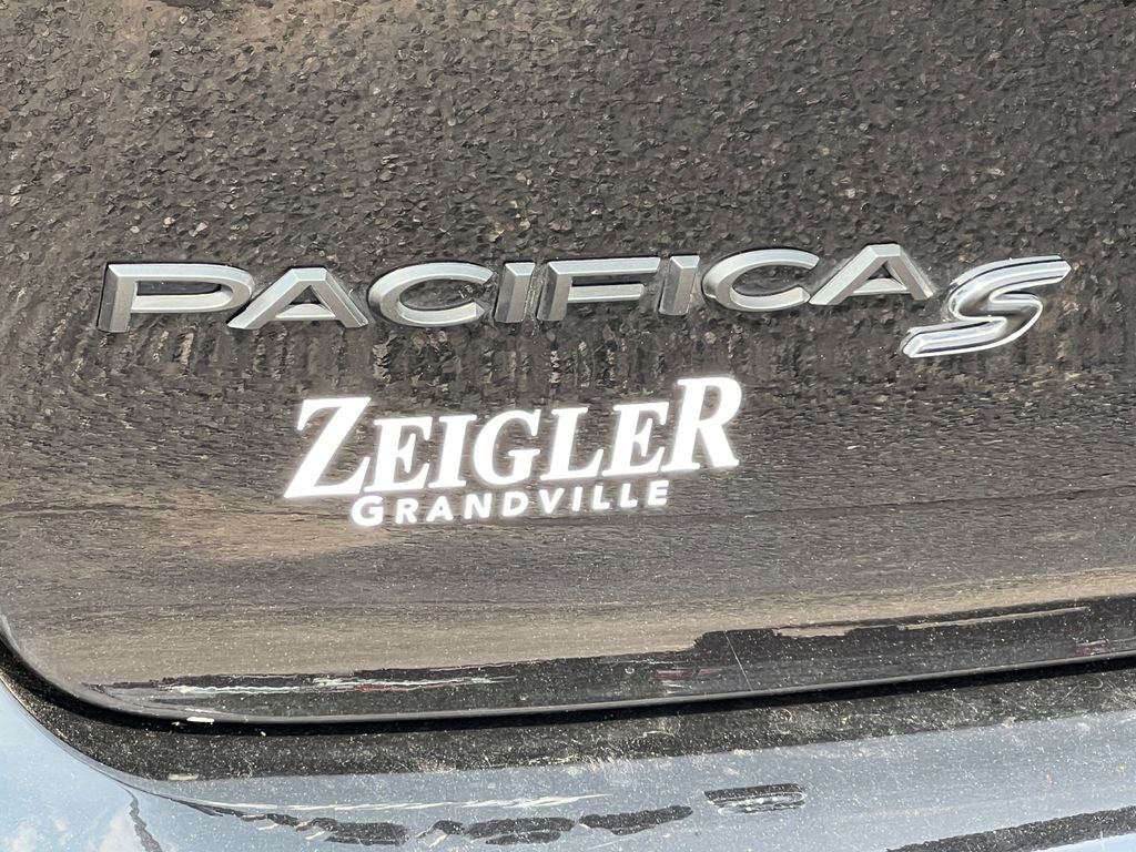2025 Chrysler Pacifica Limited