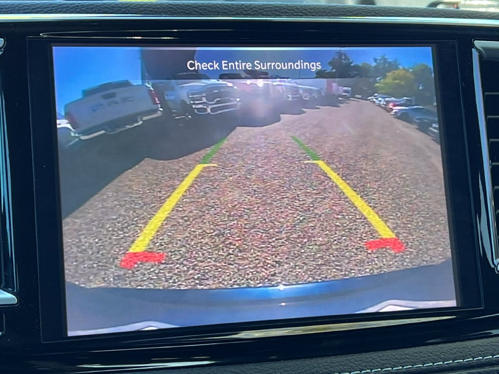 2025 Chrysler Pacifica Hybrid Select