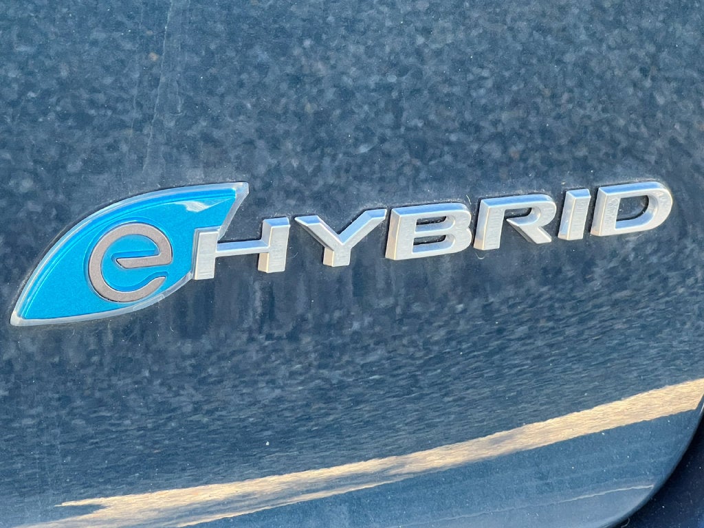 2025 Chrysler Pacifica Hybrid Select