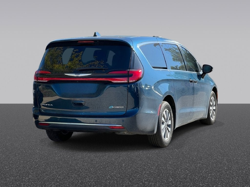 2025 Chrysler Pacifica Hybrid Select