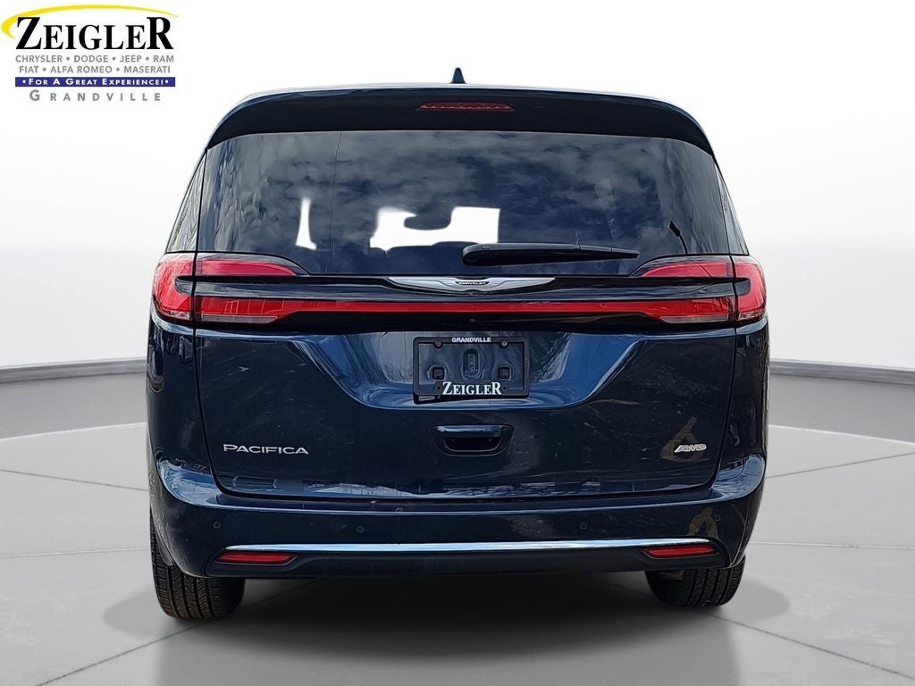 2022 Chrysler Pacifica Touring L AWD