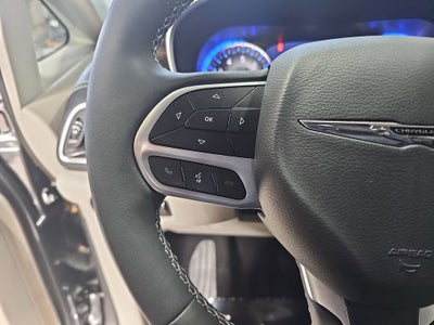 2023 Chrysler Pacifica Limited AWD