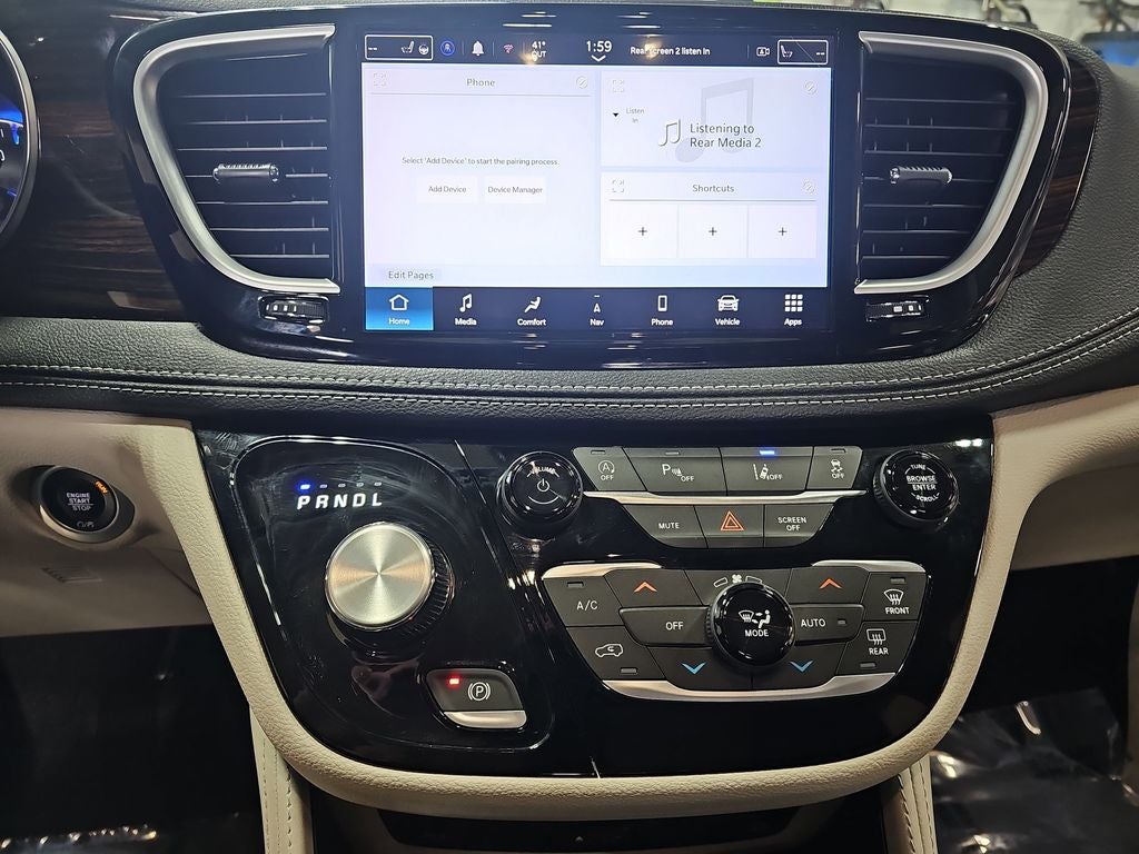 2023 Chrysler Pacifica Limited AWD