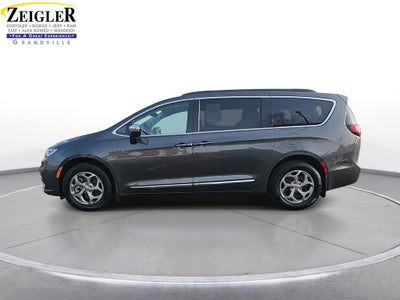 2023 Chrysler Pacifica Limited AWD