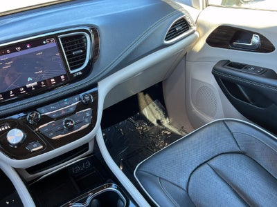 2023 Chrysler Pacifica Limited AWD